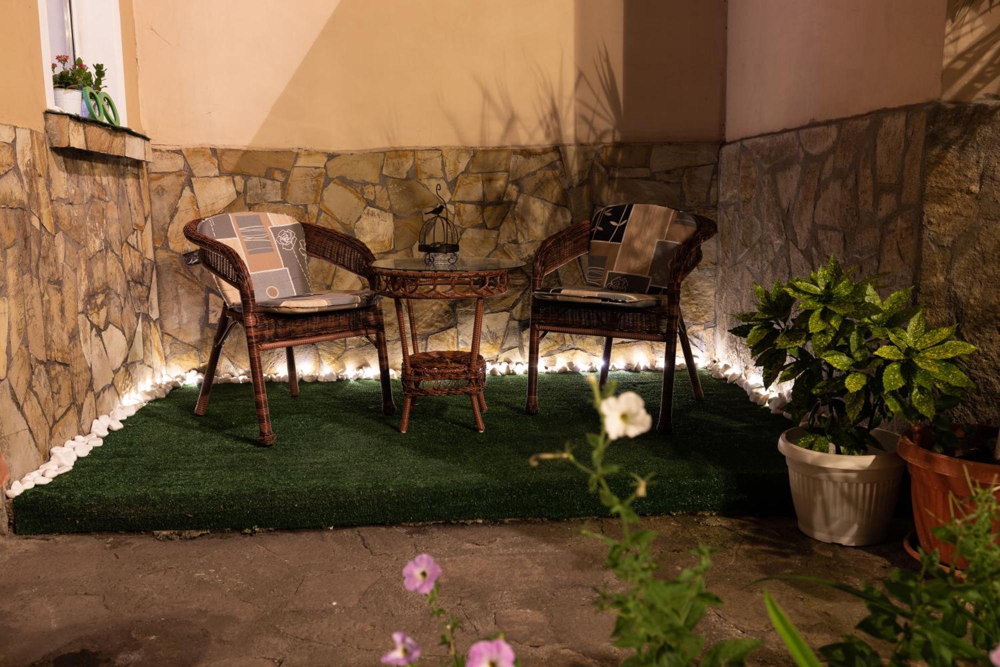 Hotel Kibor Gulubovo  Extérieur photo