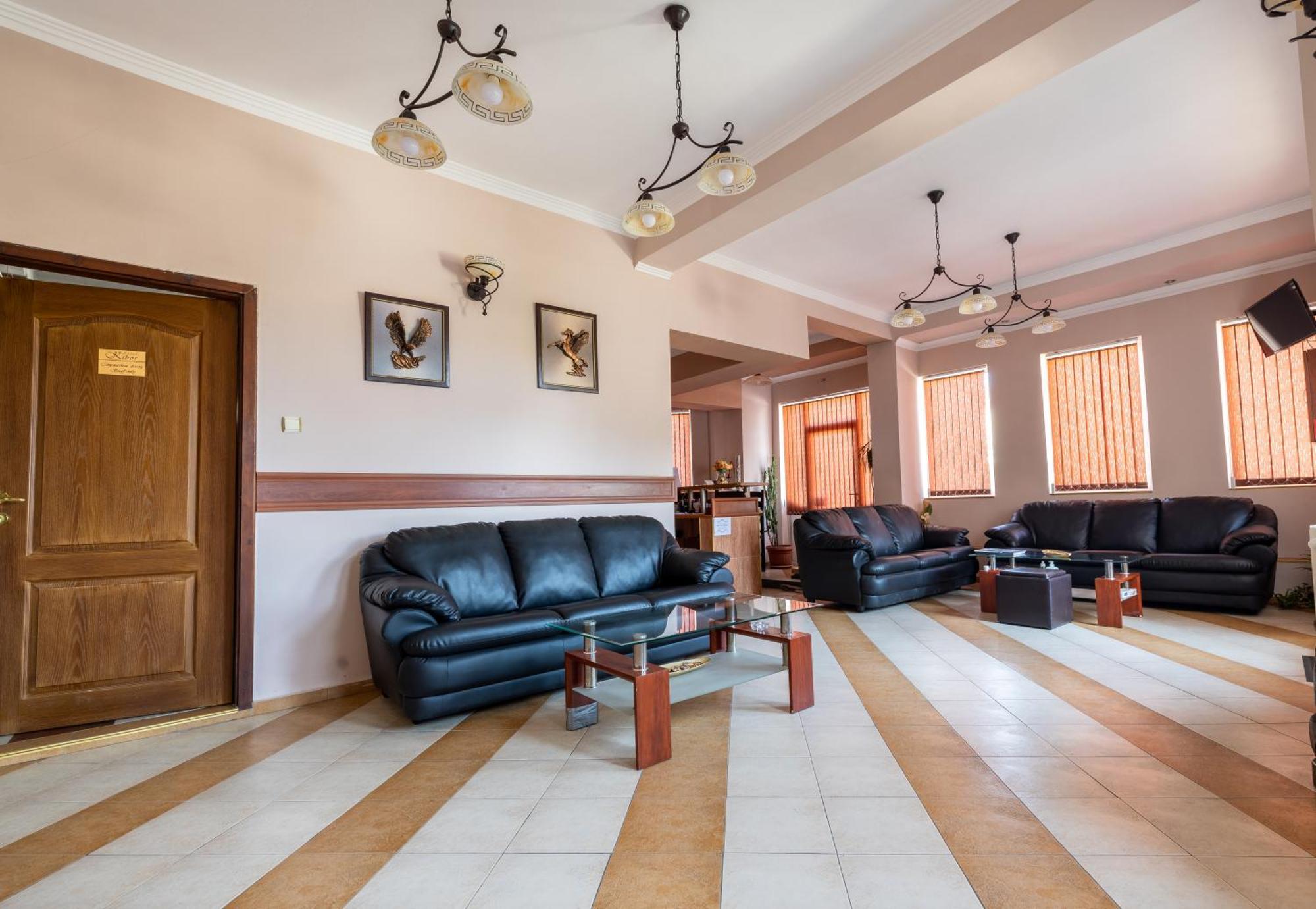 Hotel Kibor Gulubovo  Extérieur photo